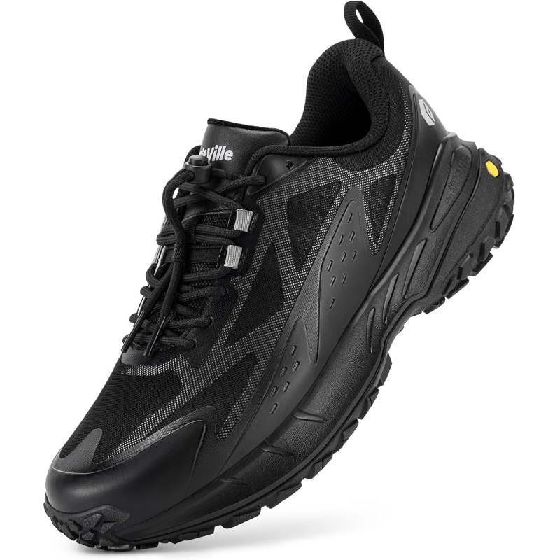 Men's Low-Top LugMax Hiking Shoes V2
