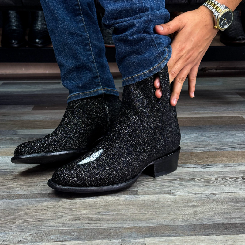 Black Full Manta Boots