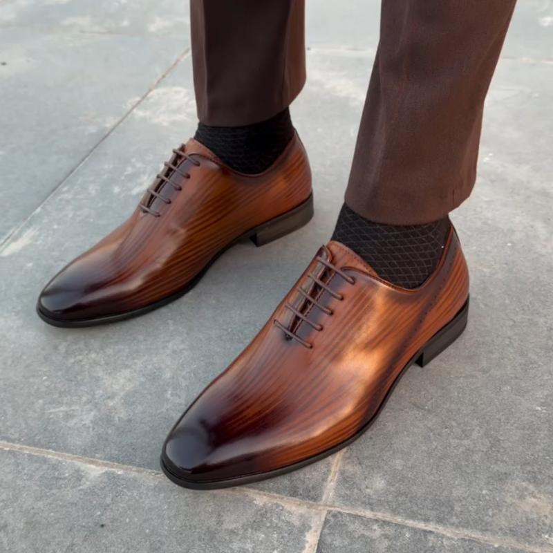 Handmade Wholecut Oxford Cloth Men's Leather Lace-up Dress Shoes