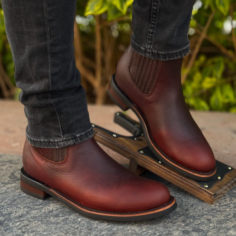 Anti-Scratch Oval Shevron Design Boots