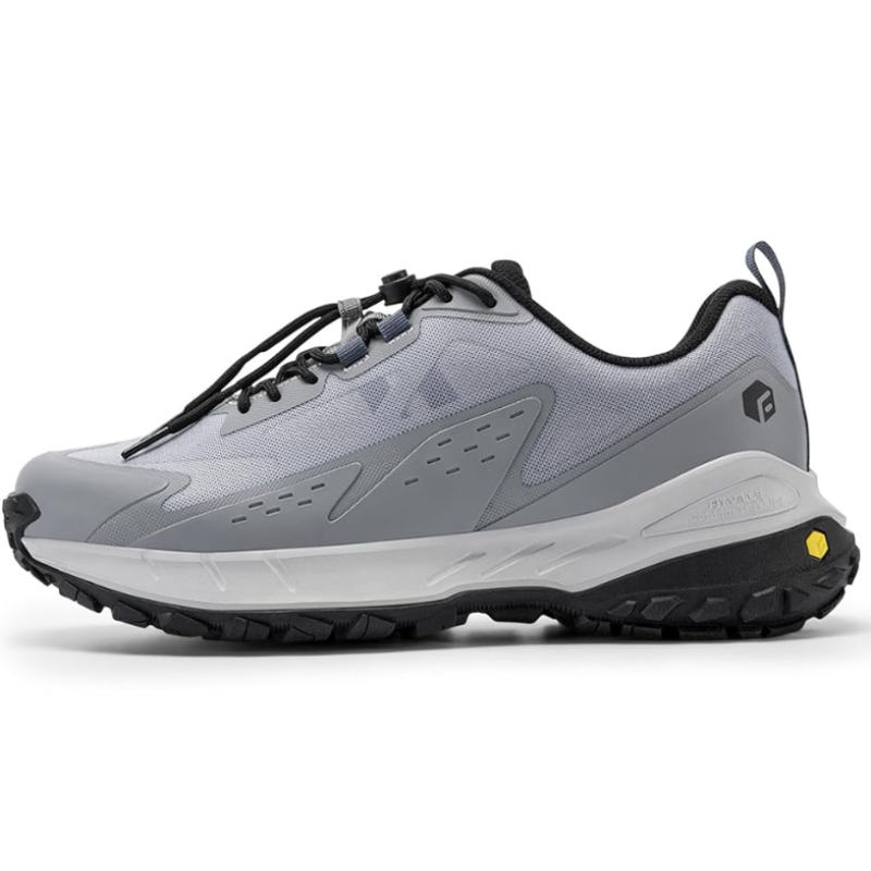 Men's Low-Top LugMax Hiking Shoes V2
