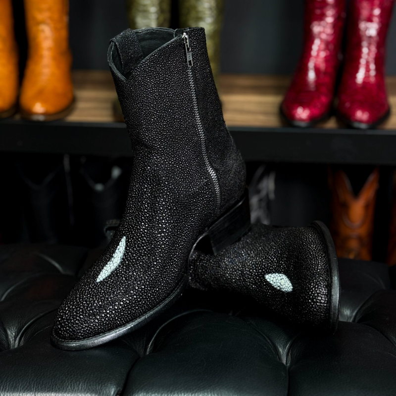 Black Full Manta Boots