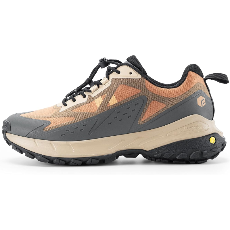 Men's Low-Top LugMax Hiking Shoes V2